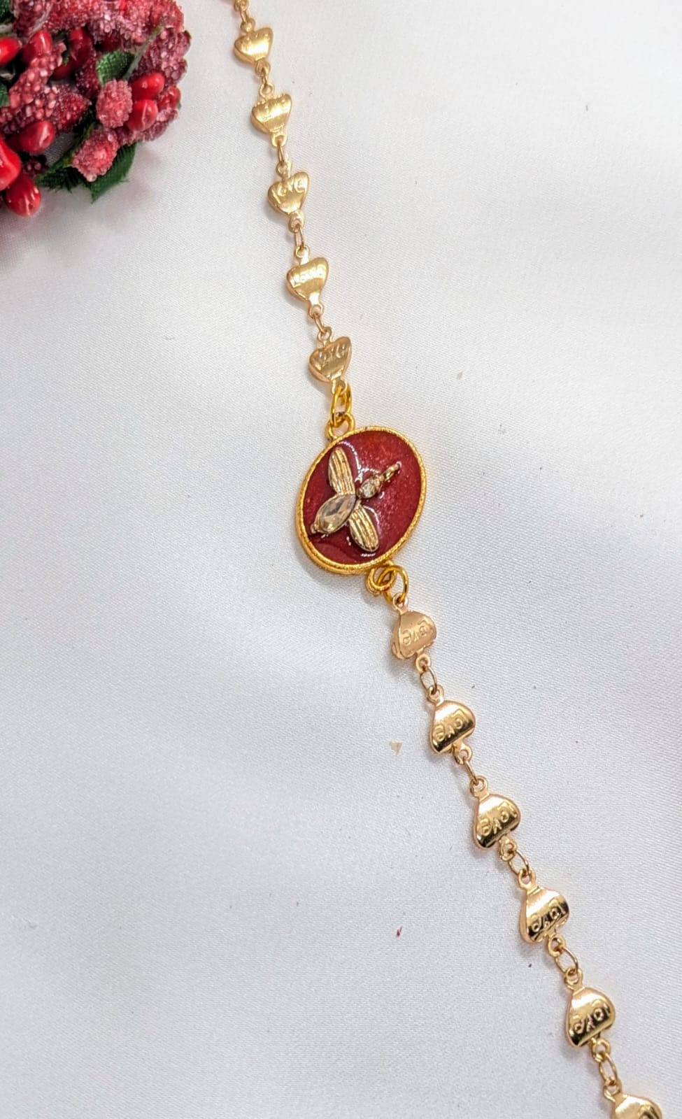Red Resin Chain Bracelet ? Gold Tone